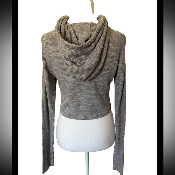 Gymshark Gray Slounge Hooded Crop Top Thumb Holes Medium - Picture 4 of 10